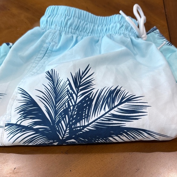 Tropical Breeze Men's Swim Trunks - Picture 3 of 3